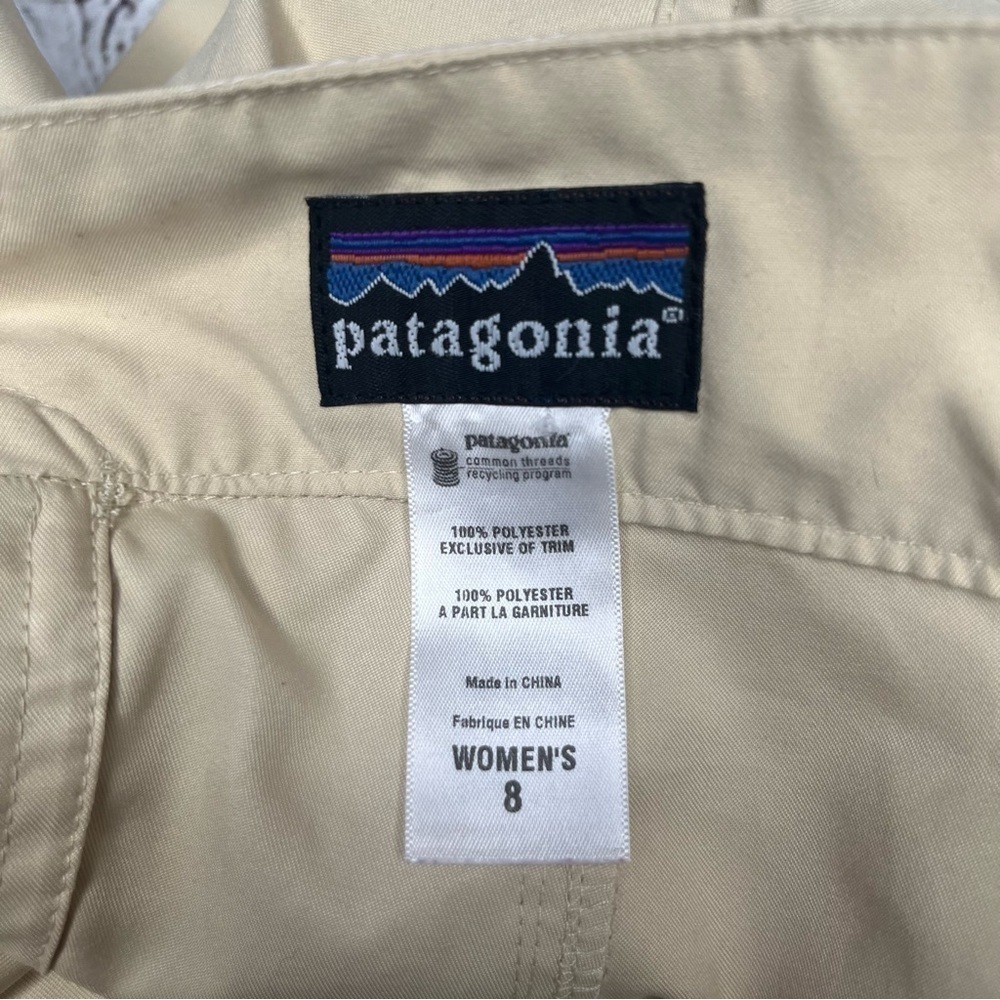 Patagonia Cream Women Shorts Size 8 - Picture 3 of 7